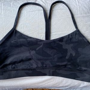 Lululemon flow Y bra size 8 black Camo